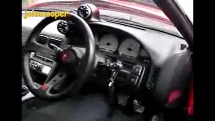 Прекрасен Nissan Silvia S13 