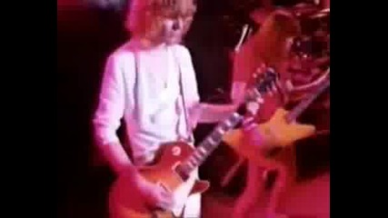 Def Leppard - Long Long Way To Go