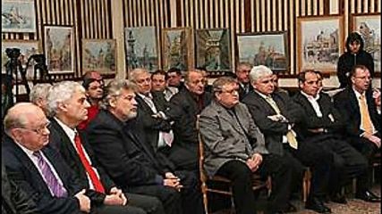 Известни червени фенове се обединиха
