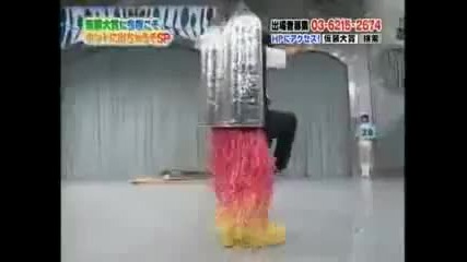 Луд японец с реактивна раница. Много смях! 
