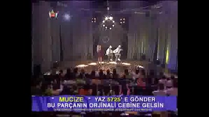 Demet Akalin - Mucize