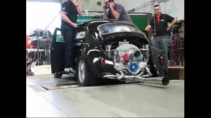 rod richardson black chopped vw beetle on dyno 2276cc