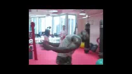 Alain Ngalani - Reverse Pushup