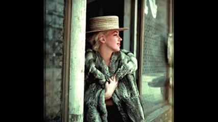 Elvis Costello - She