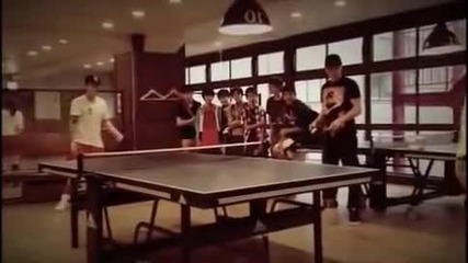 Justin Bieber Playing Ping Pong!