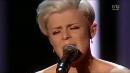 Robyn - Be Mine (live Nobel Peace Prize 2008) 