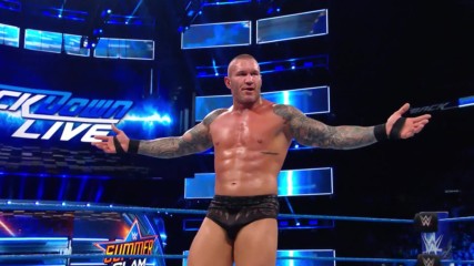 ¿Quien se queda en pie delante de SummerSlam?: En Espanol: 10 de Agosto