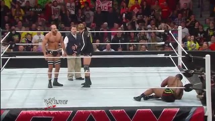 Big E Langston vs Antonio Cesaro - Wwe Raw 24/2/14