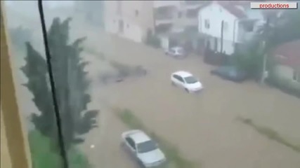 Ужасяващи кадри от наводнението в Варна!