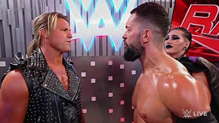 Dolph Ziggler knocks down Finn Bálor: Raw, Aug. 22, 2022