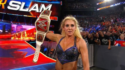 Charlotte Flair wins back the WWE Women's Title by defeating Sasha Banks: SummerSlam 2016