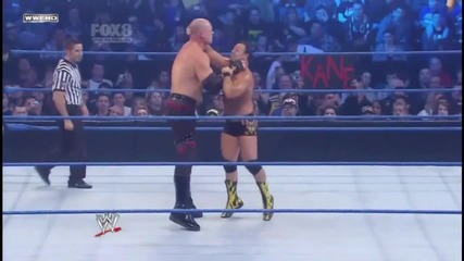 Kane counters a Frog Splash and hits a Chokeslam on Chavo Guerrero