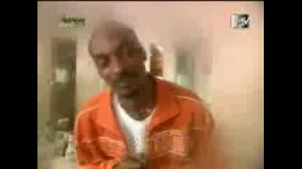 Snoop Dogg Влиза В Банята