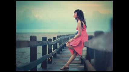 Foreigner - Waiting for a Girl Like You [lyrics]