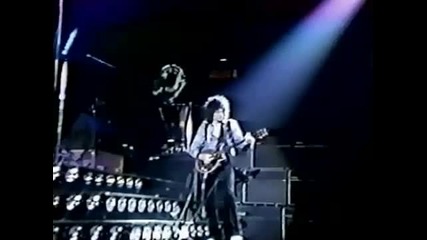 Queen - Flash и The Hero ( Каракас 1981)