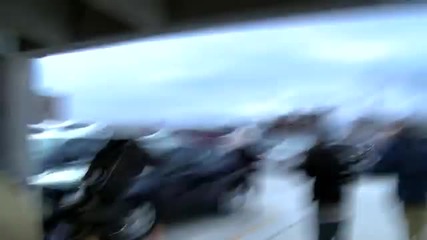 Taylor Momsen escapes paparazzi