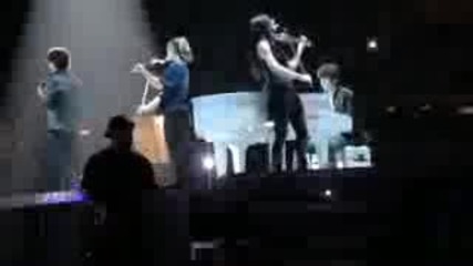 Jonas Brothers - Fly with me (live in Dallas,  Texas World Tour)
