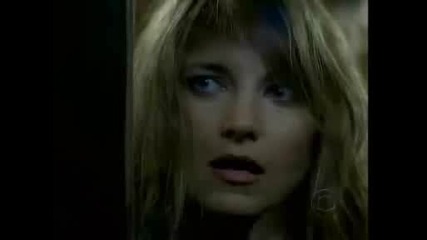 Lucy Lawless - Vbclip15
