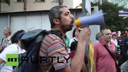 Brazil: Pro-Rousseff protest hits Rio in HUGE demo