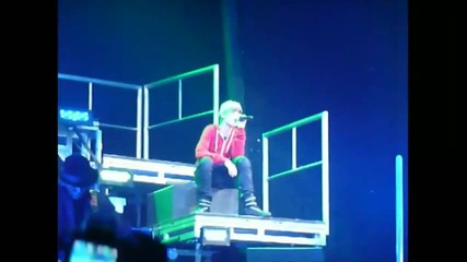 Justin Bieber Down to Earth - Cincinnati - Crying 