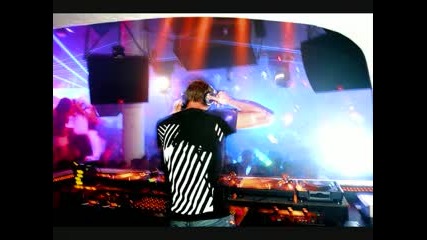 Armin van Buuren feat. Chris Jones - Going Wrong (sean Tyas Remix)