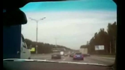 Insane Highway Race In Traffic