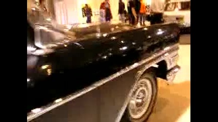 gaz 13 chaika 5 6l v8 in motoshow 2009 review