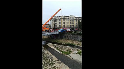 Спасителна акция на Лъвов мост