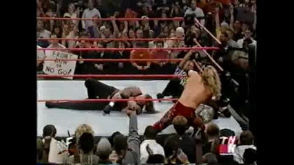 Raw is War 2000/12/18 Скалата и Гробаря срещу Острието и Крисчън [ За Отборните Титли ]