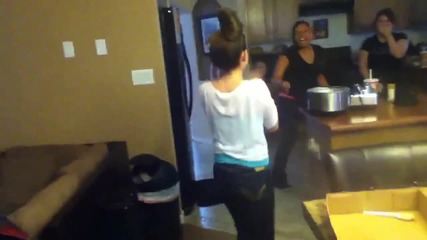 Sister cinnamon challenge _d