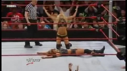 Maryse vs Eve Torres