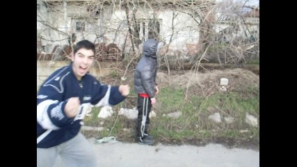 Brutalno mahane na glava 2