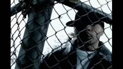 Akon (ft Azad) - Locked Up (remix)