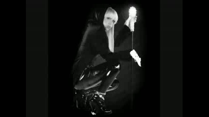 Lady Gaga – Paparazzi