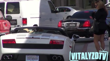 Picking Up Girls In A Lamborghini Without Talking!