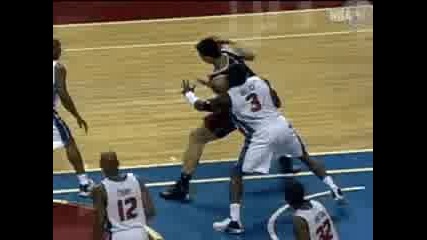 Yao Ming Dunks On Ben Wallace