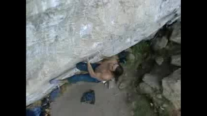 Alex Huber - Kommunist 8b+ Free Solo