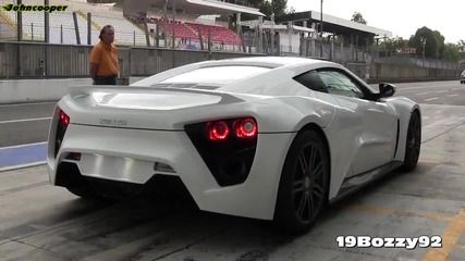 2 x Zenvo St1 на пистата