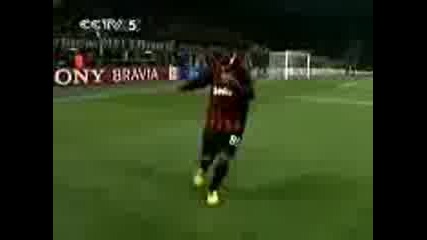 Ronaldinho igrae kuchek Vbox7 