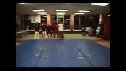 Loop kicks Video