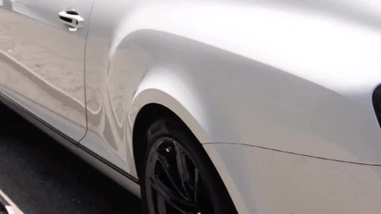 Бяло Bentley Continental Supersports 