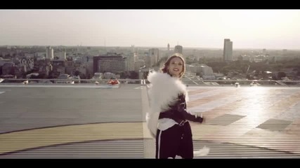 Adela Popescu feat Sorana - Curaj ( Official Video)
