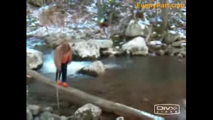 Момиче Пада Лошо