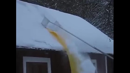 модерен начин за сваляне на снега от къща
