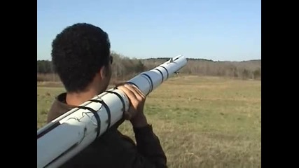 Homemade Shoulder - fired Rocket Launcher 