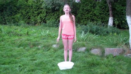 Крижана естафета Ice Bucket Challehge від Вікусі