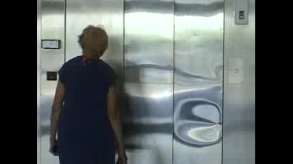 Remi Gaillard - Вечеря в Асансьор