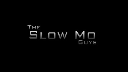 500 ластички срещу Динята - The Slow Mo Guys