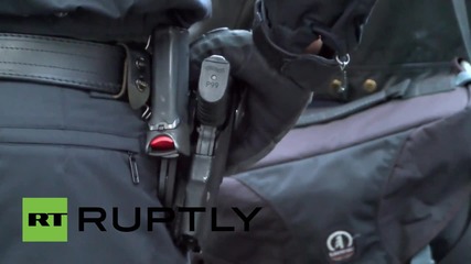 Германия: Арести и размирици избухват по време на анти-бежански протести в Дортмут