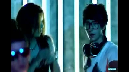 Starchild vs. Sunrise Inc - Lick Shot 
